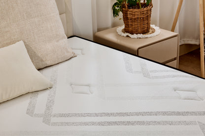 DreamCraft™ 12" Full Hybrid Mattress in a Box